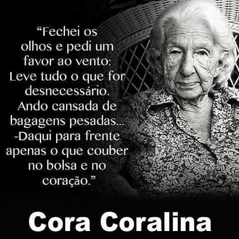 Ando Cansada De Bagagens Pesadas