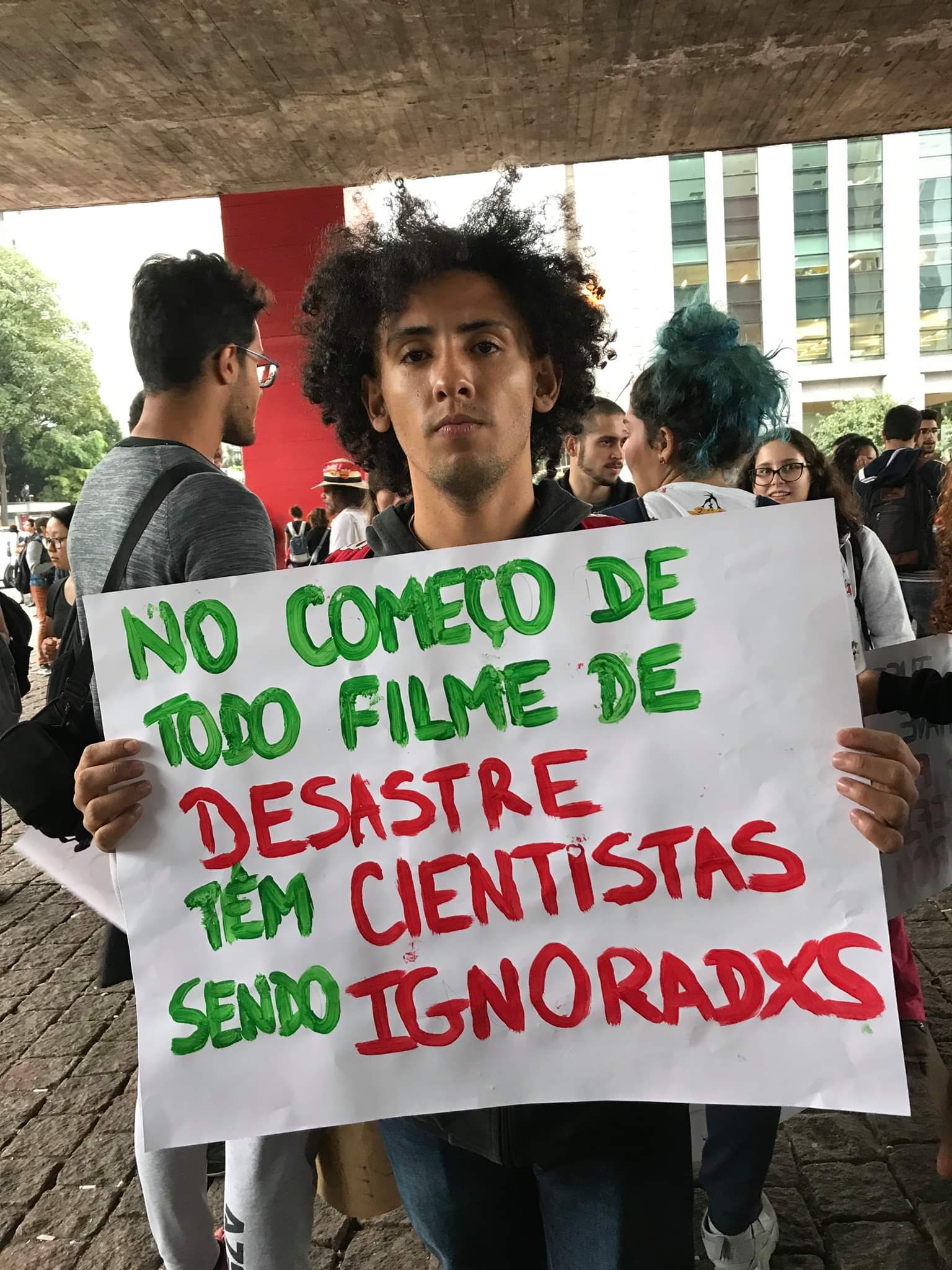 Cientistas Ignorados Em Filme De Desastre