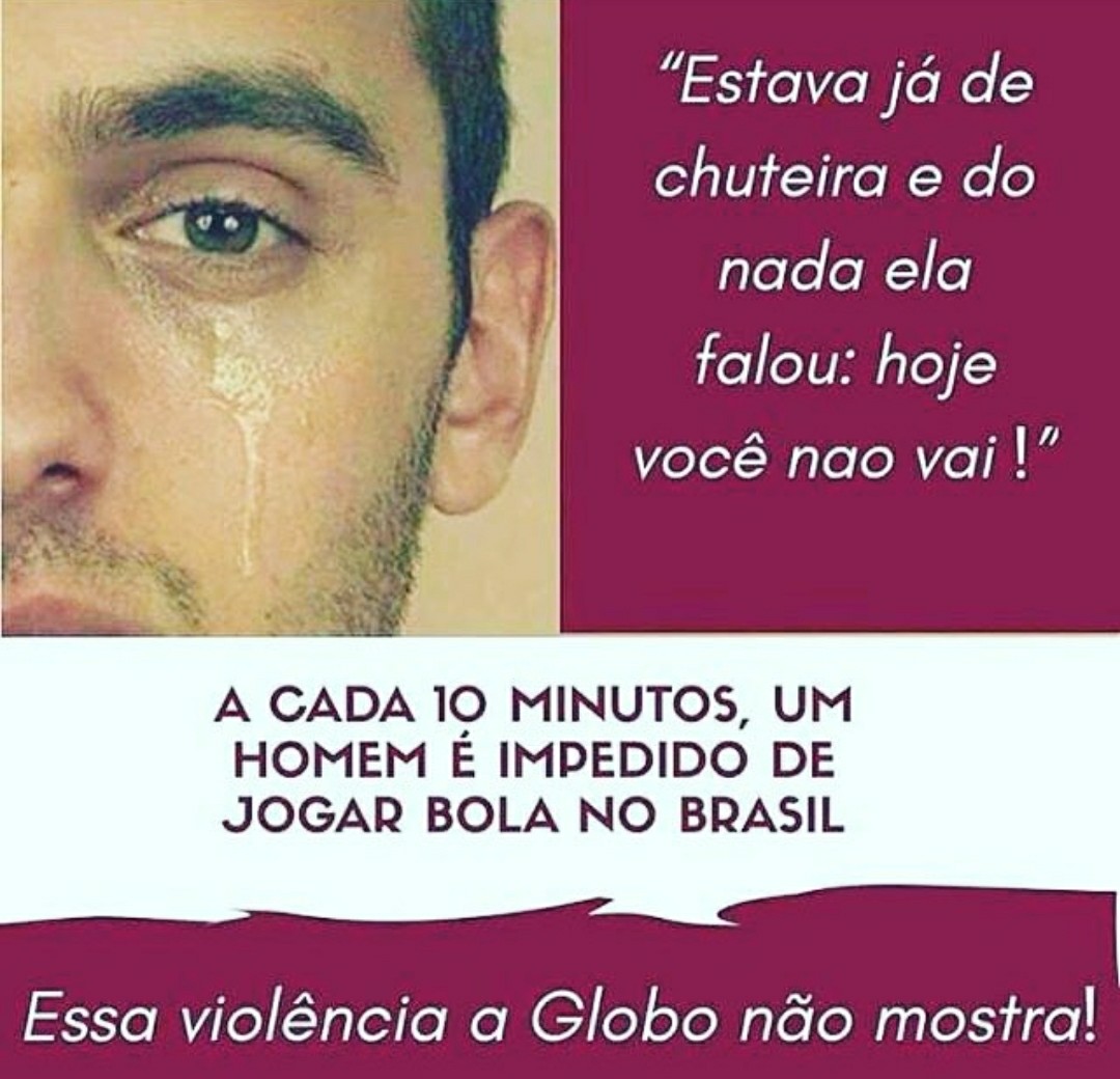 Homem Impedido De Jogar Bola