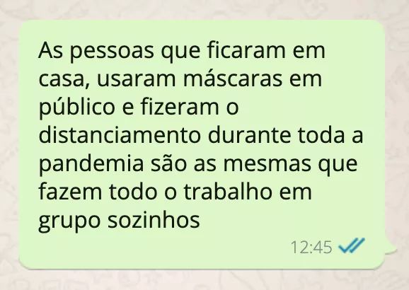 Pessoas Que Respeitaram A Pandemia